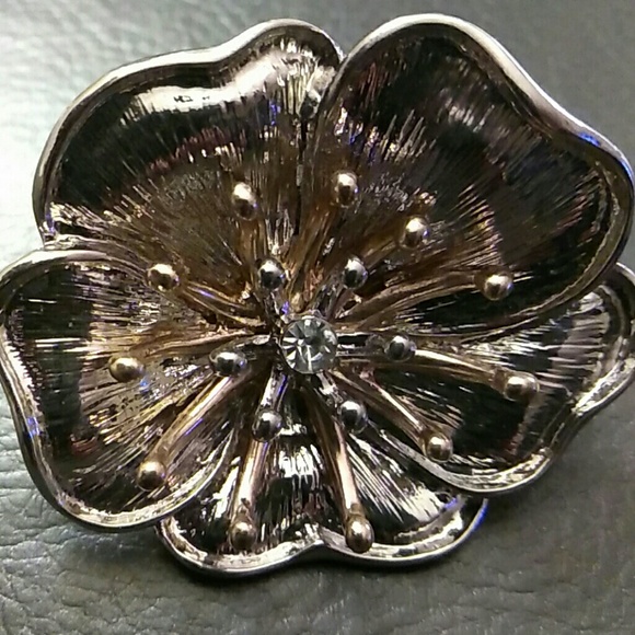 Woman's stretch band Fashion Ring - Picture 4 of 4